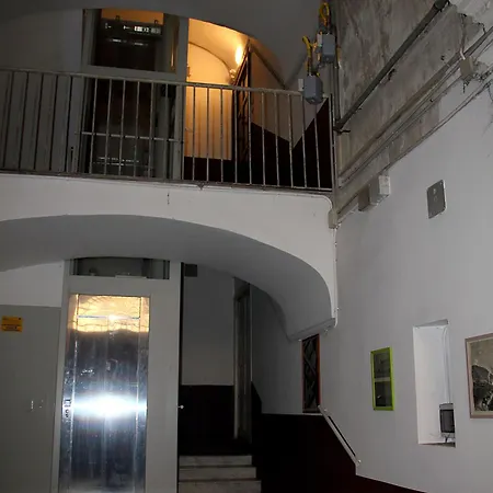 Giuma House