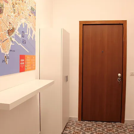 Giuma House Hébergement de vacances Naples